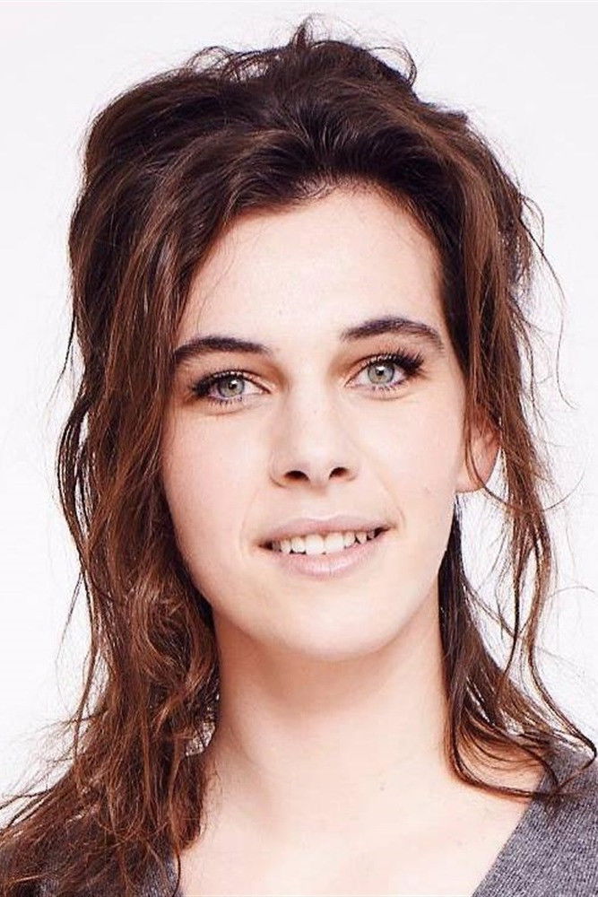 Élisa Benizio backdrop