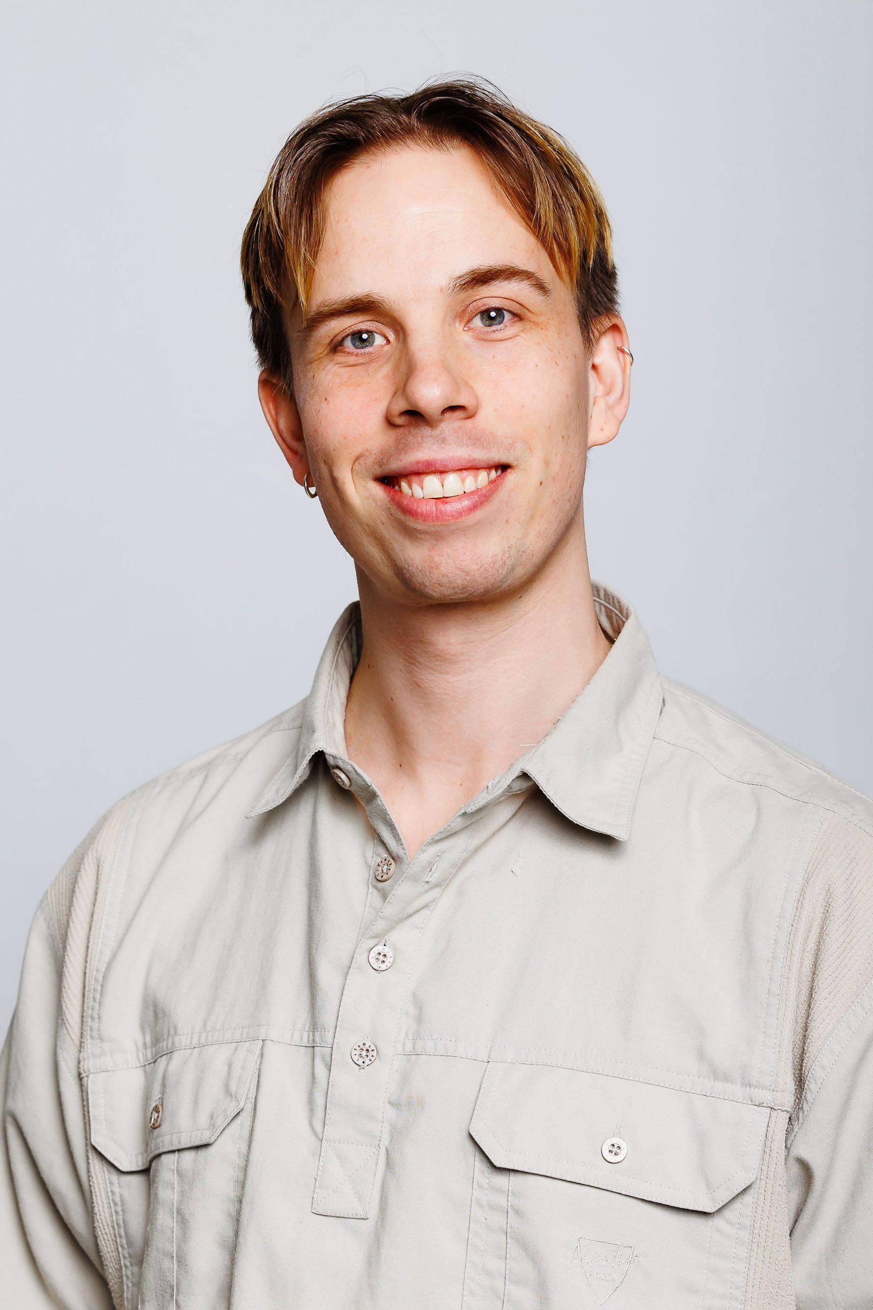 Andreas Forné backdrop