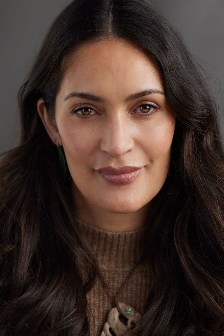 Moana Johnson backdrop