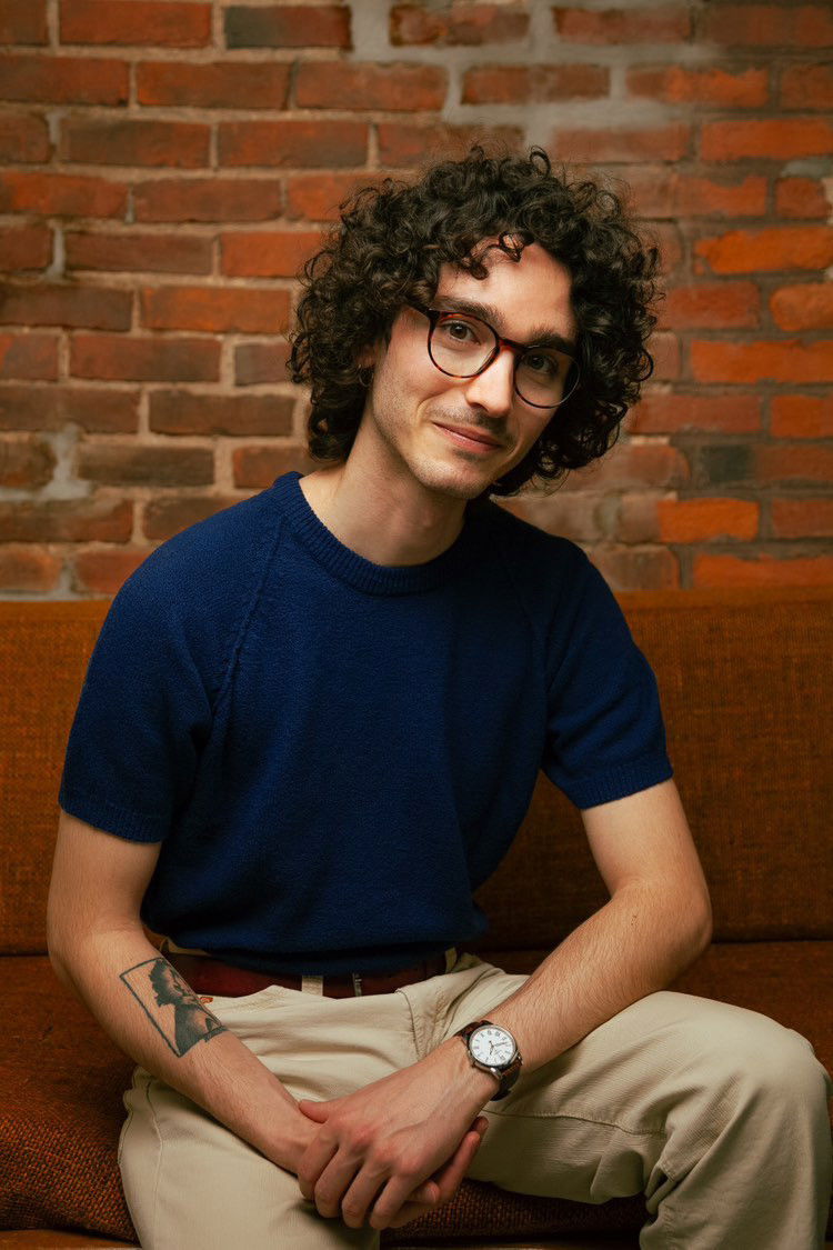 Maxime Dacquin backdrop