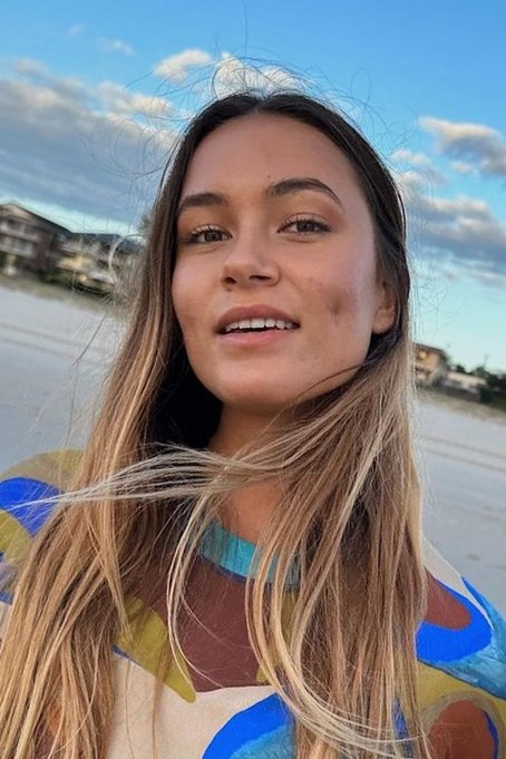 Pacha Luque-Light backdrop