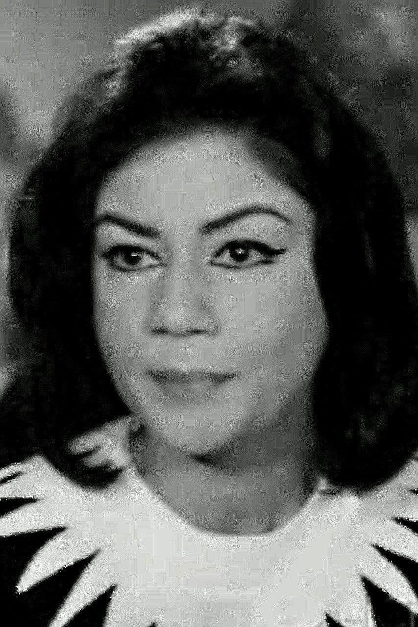 Layla Karim backdrop