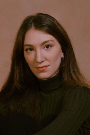 Gabriela Minerbo backdrop