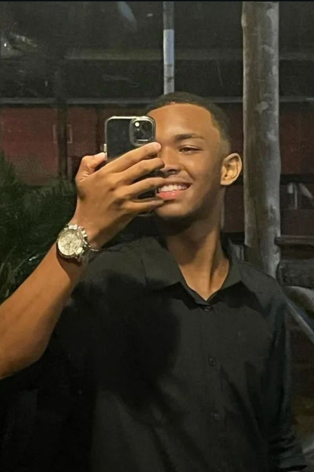 Nycolas Emanuel backdrop