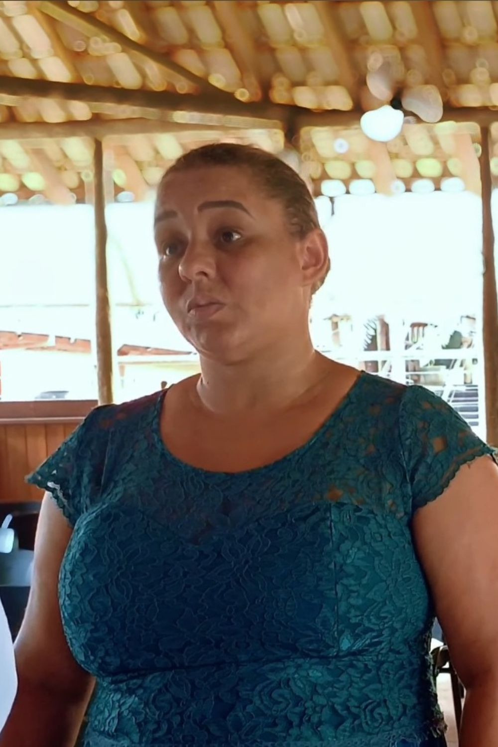 Luana Lopes backdrop