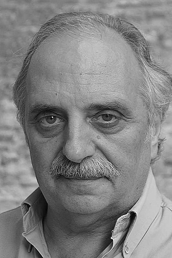 Alessandro Bressanello backdrop