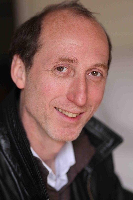 Serge Onteniente backdrop