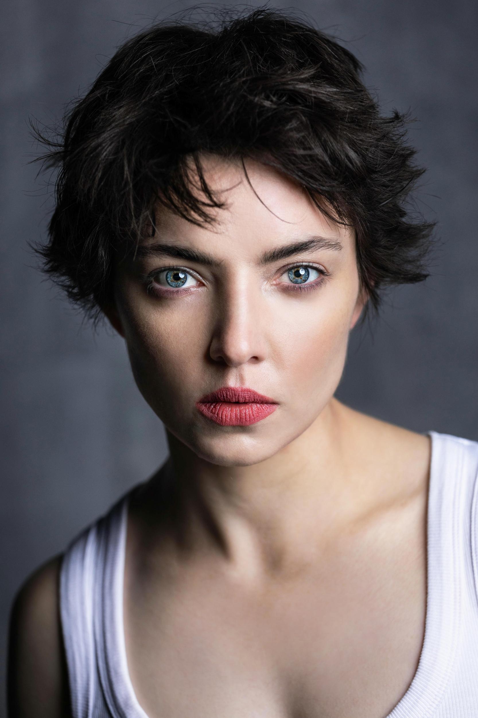 Amelia Bishop backdrop