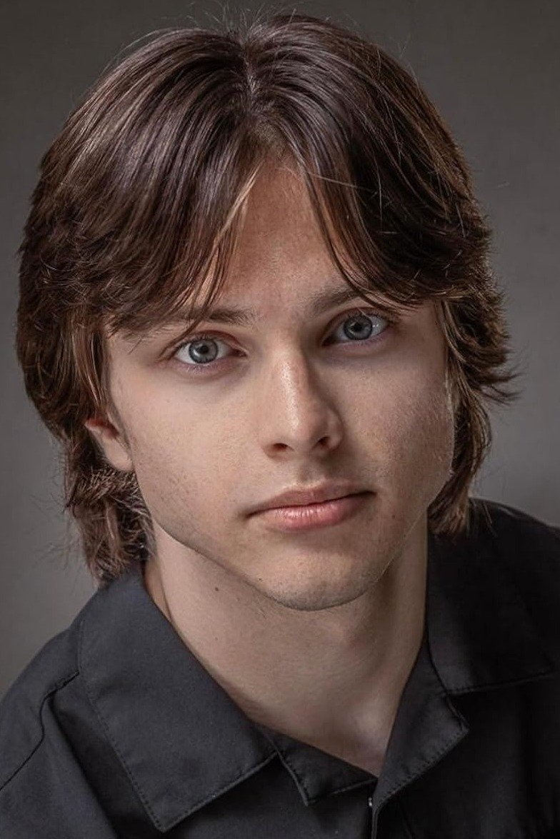 Logan V Davoli backdrop