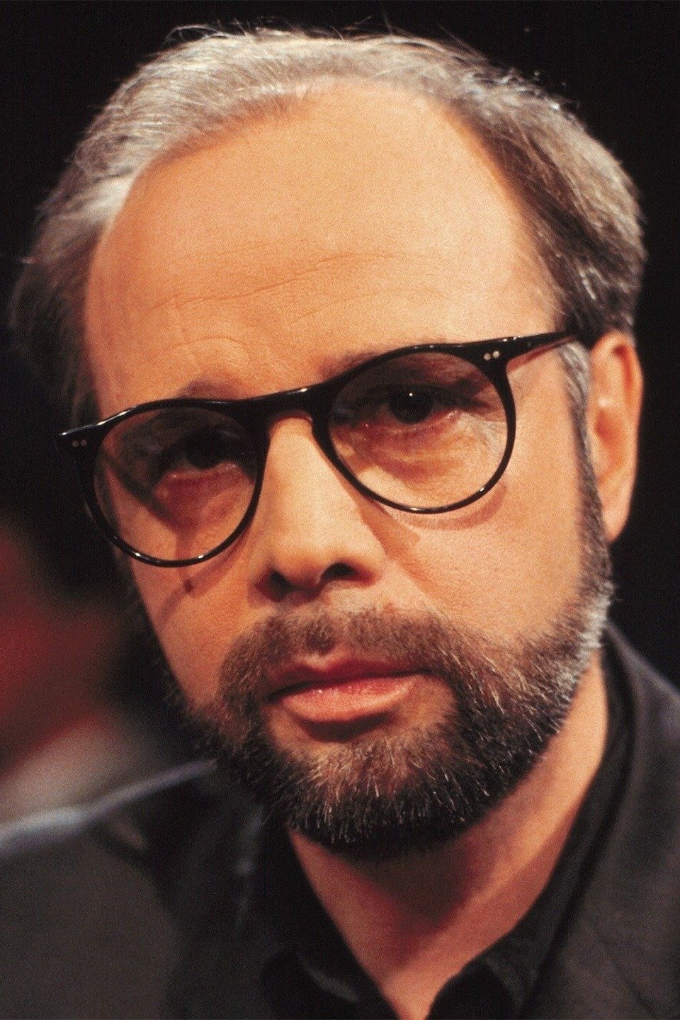 Robert van Ackeren backdrop