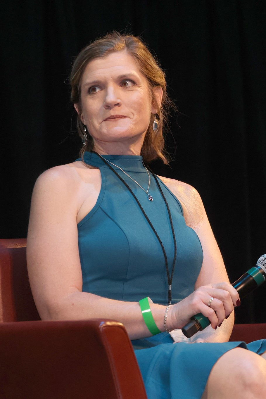 Christin Lipinski backdrop