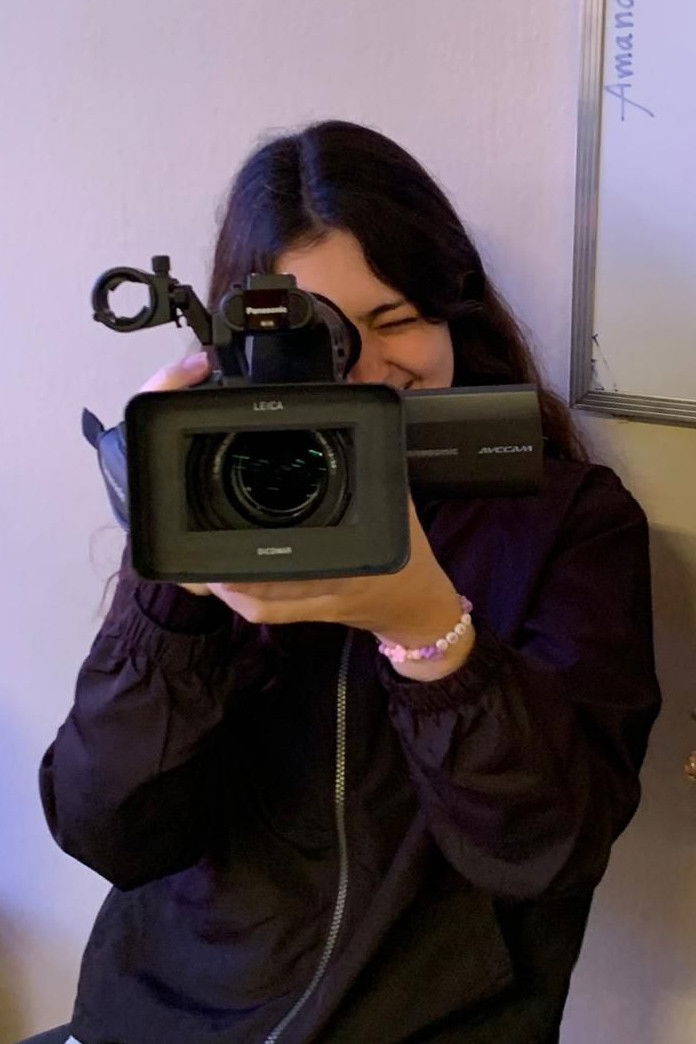 Nina Ribeiro backdrop