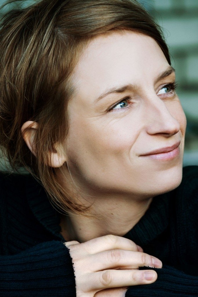 Fanny Staffa backdrop