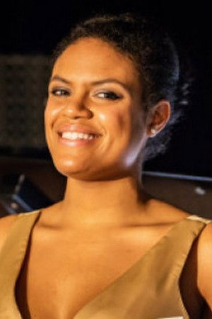 Axelle Saint-Cirel backdrop