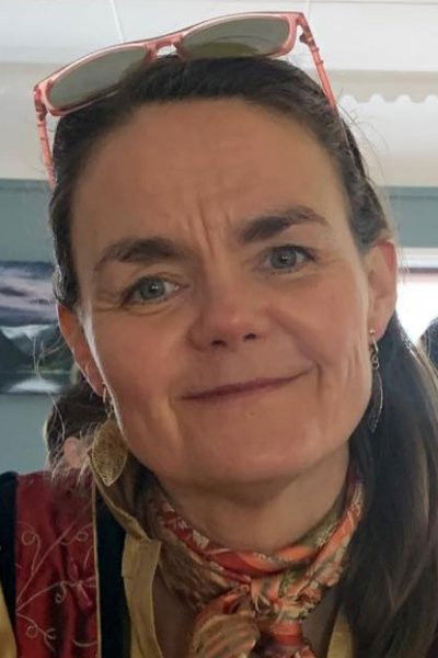 Line Hofoss backdrop