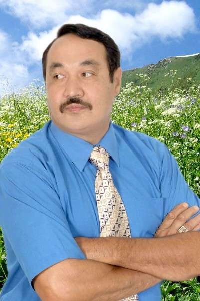 Baigali Yesenaliev backdrop