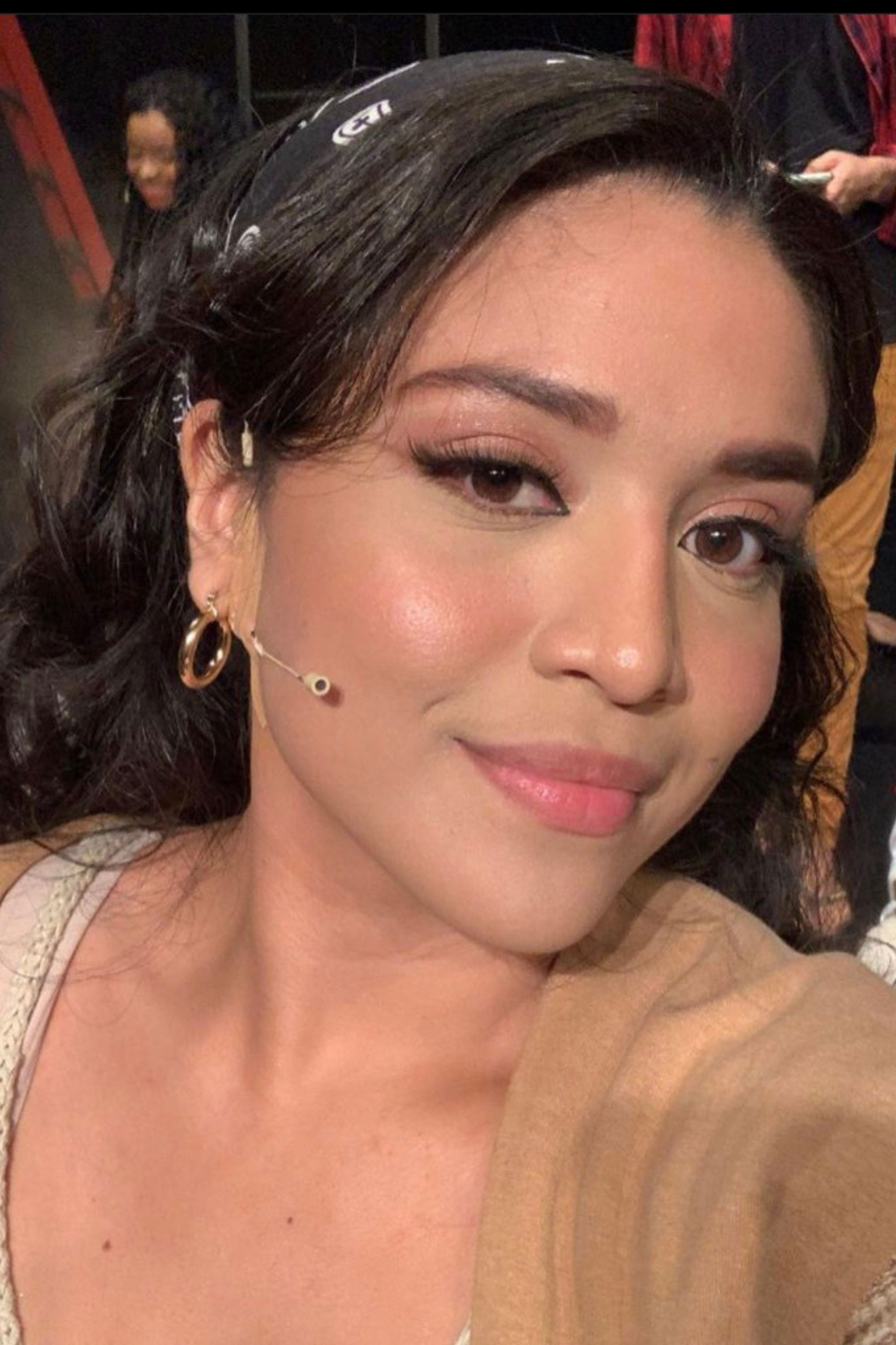 Bianca Brabo backdrop