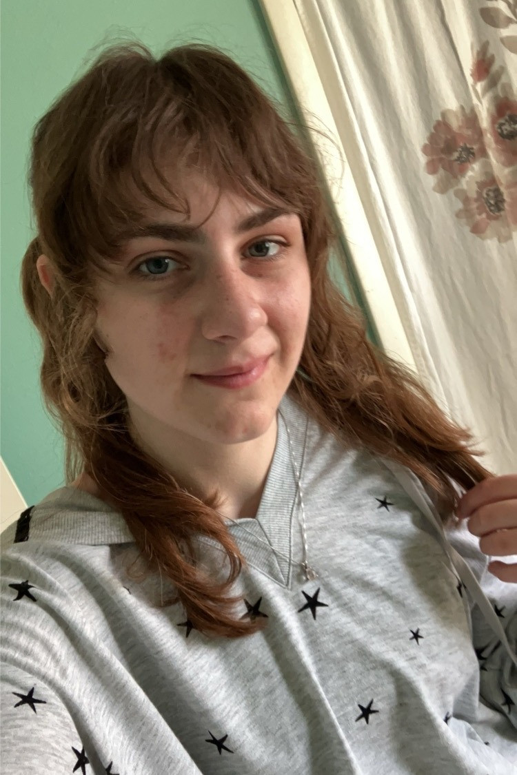 Lyra Blobaum backdrop