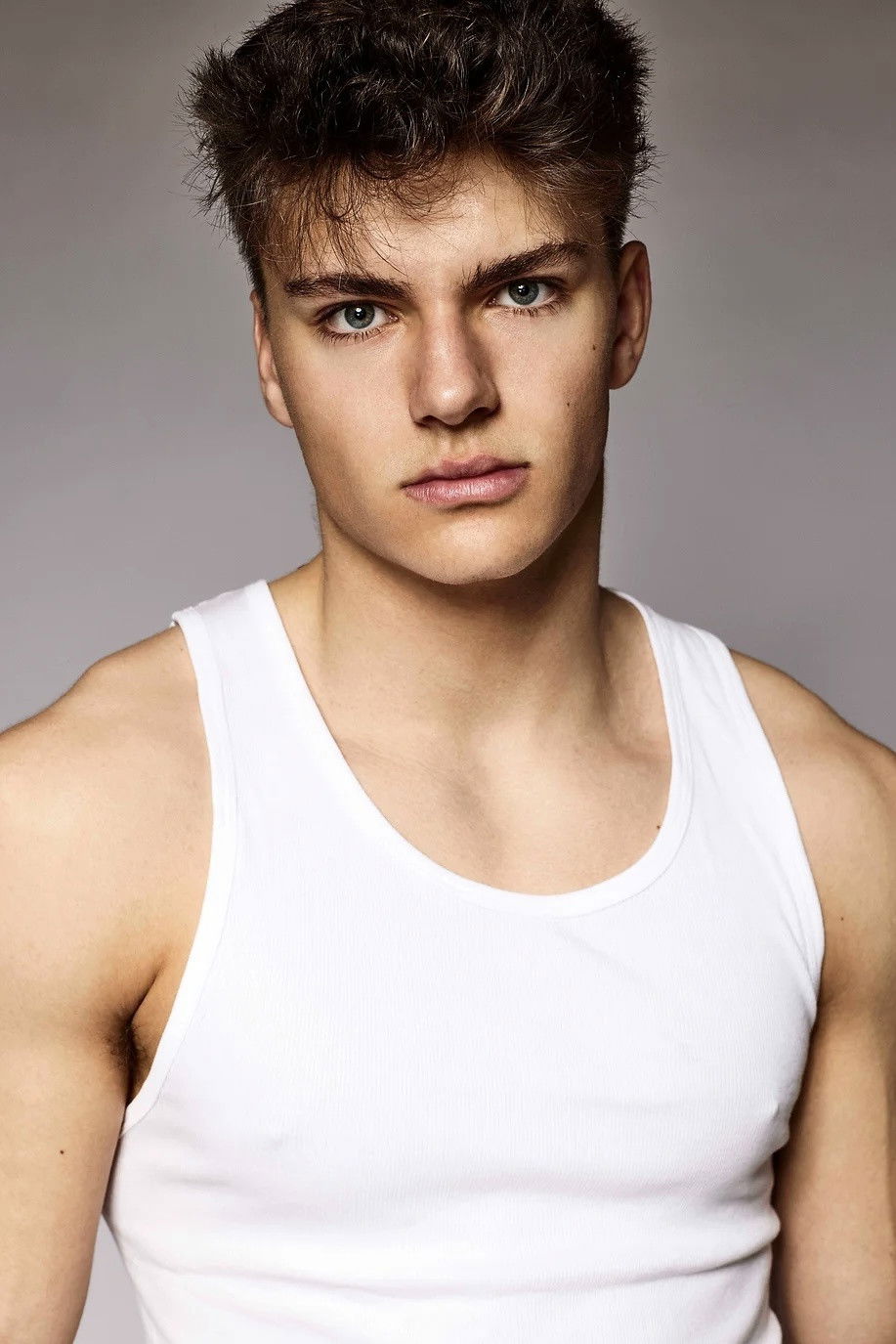 Cristian Lager backdrop