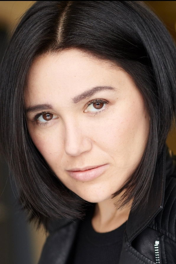 Alanna Giuliani backdrop