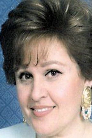 Suzan Hasan backdrop