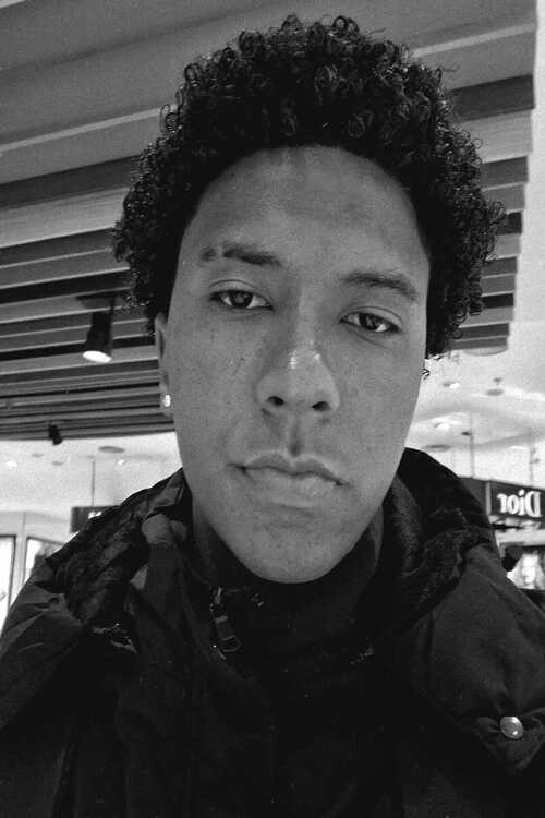 Lincoln Souza backdrop