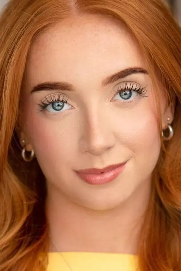 Laura Dawkes backdrop