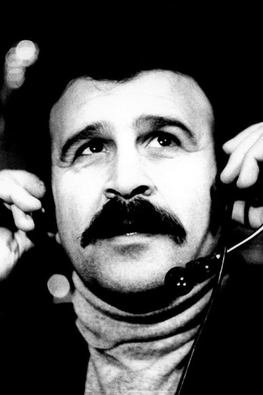 Tariyel Vəliyev backdrop