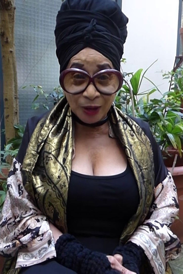 Almen Gibirila backdrop