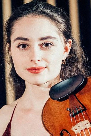 Esther Abrami backdrop