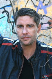 Oliver Bootz: Olivër Buzë