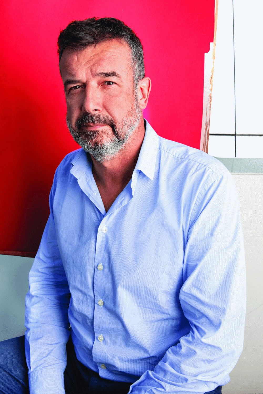 Régis Le Sommier backdrop