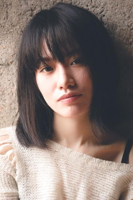 Cindy Fong Fung-Yi backdrop