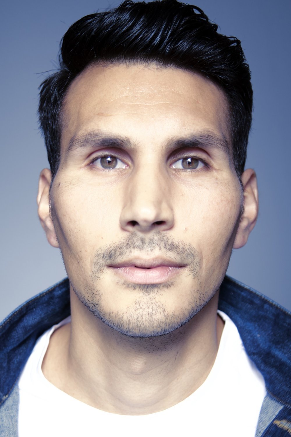 Pejman Khorsand-Jamal backdrop