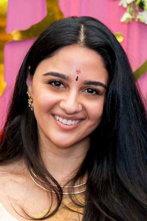 Iman Esmail backdrop