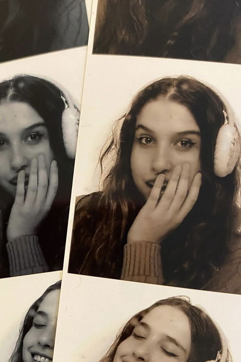 Nea Jude Ioannou backdrop