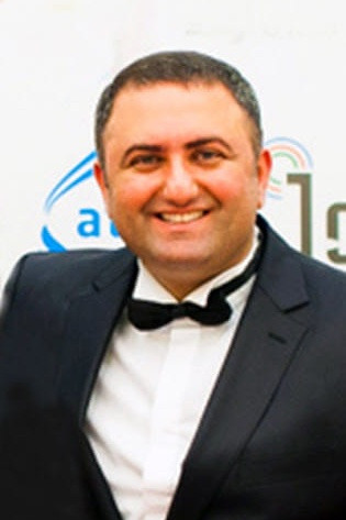 Tural Sevdimalı backdrop