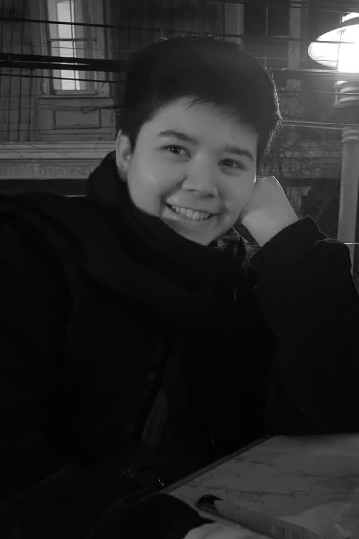 Emilia Lagunas backdrop