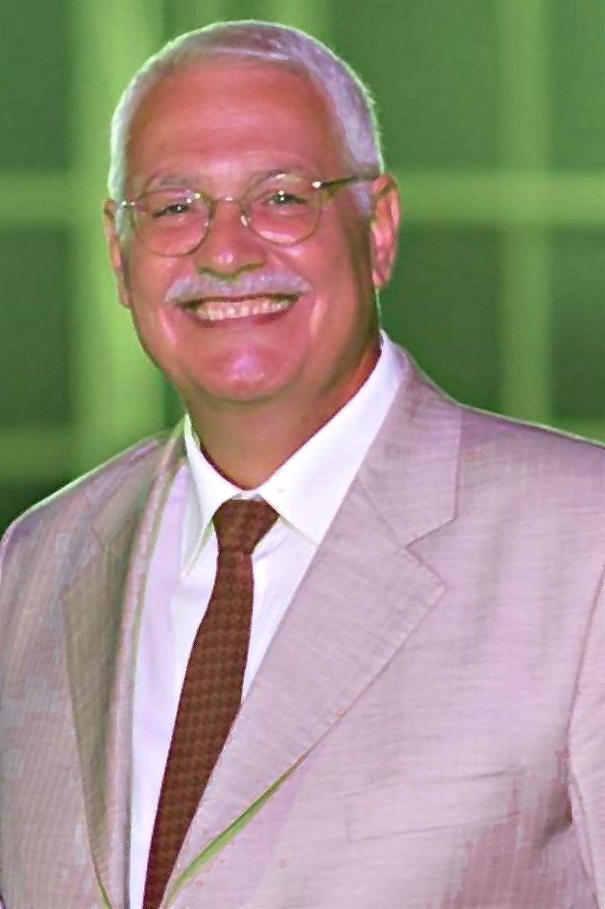 Abu Bakr Abbas backdrop