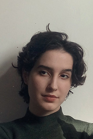 Lais Possamai backdrop