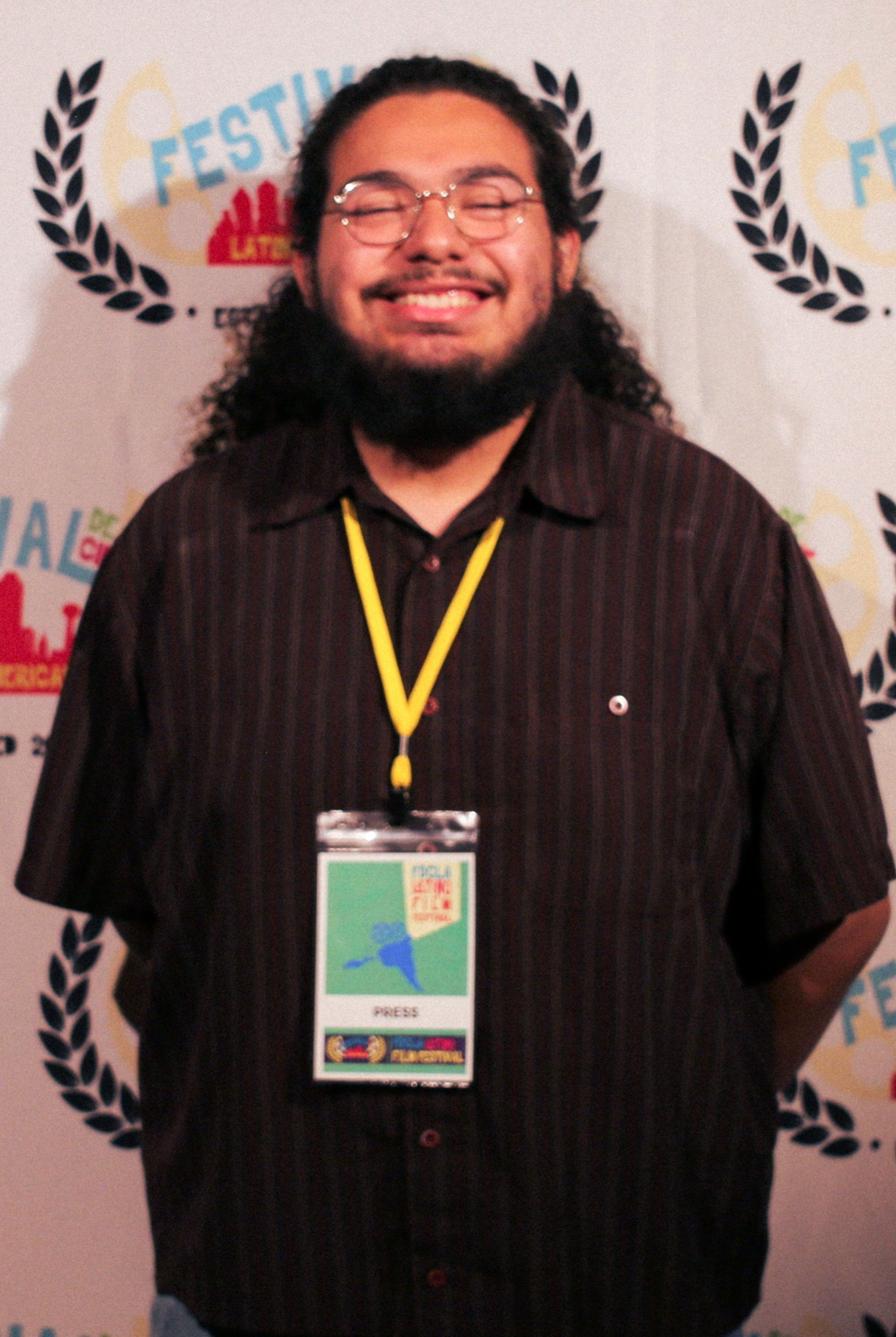 Vicente Davalos backdrop