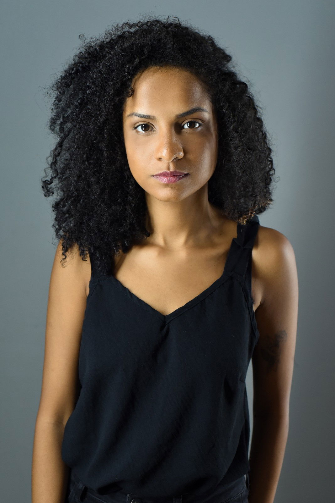 Helena Figueredo backdrop