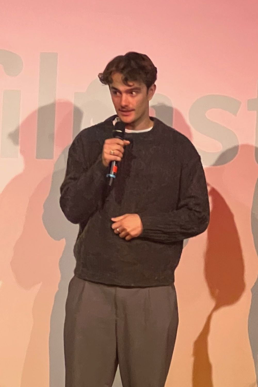 Nils Marthinsen backdrop