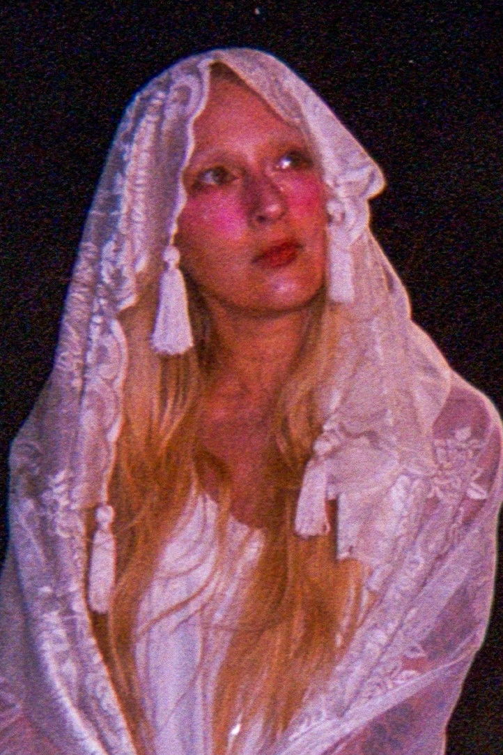 Kristin Tata backdrop