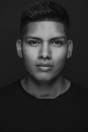 Kenyi Nizama backdrop