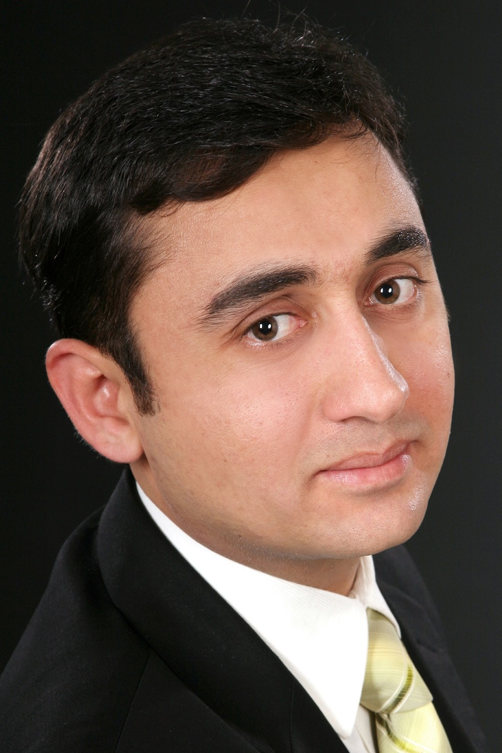 Elnur Hüseynov backdrop