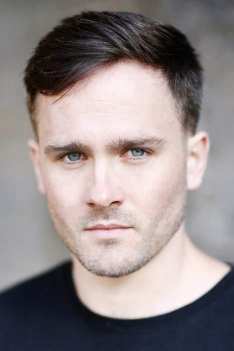 Fionn O'Loingsigh backdrop