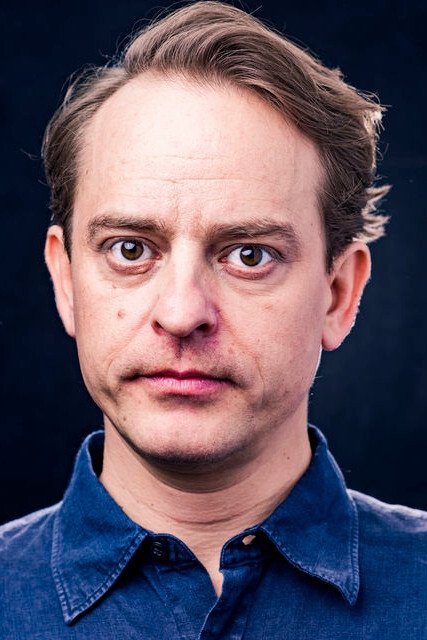 Florian Fischer backdrop