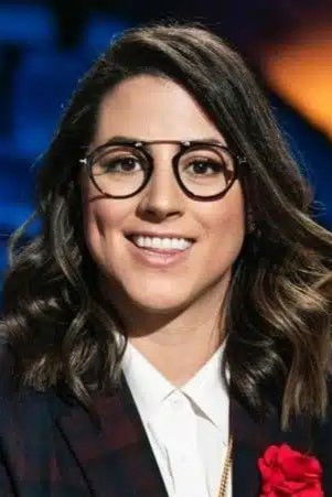 Alejandra Ríos backdrop