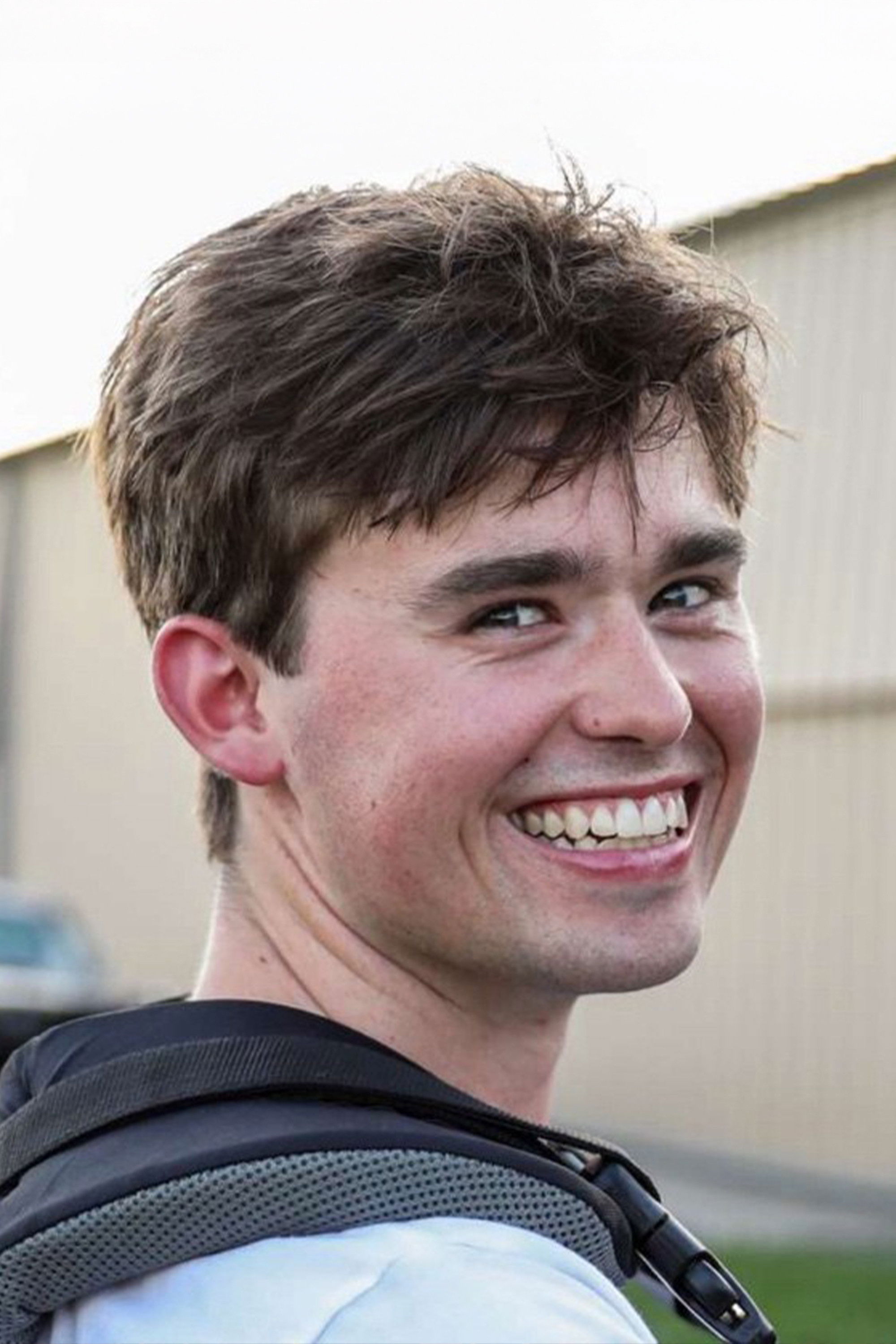 Samuel Curry backdrop